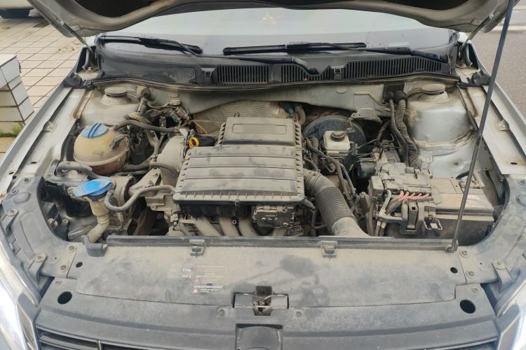 Used Volkswagen Lavida 2013 Restyled Classic 1.6L Automatic Comfort Edition Engine Bay