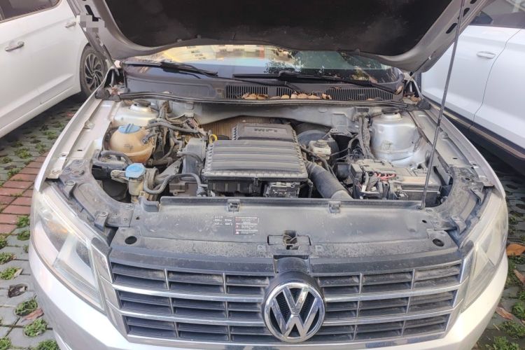 Used Volkswagen Lavida 2013 Restyled Classic 1.6L Automatic Comfort Edition Engine Bay