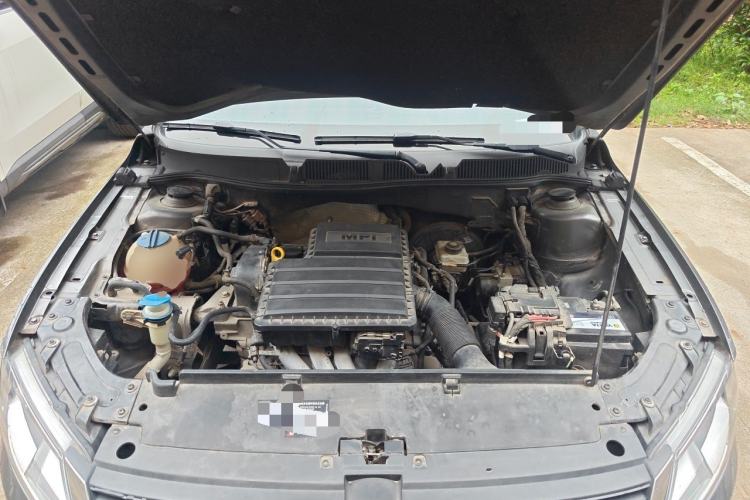 Used Volkswagen Lavida 2013 Restyled Classic 1.6L Manual Comfort Edition Engine Bay