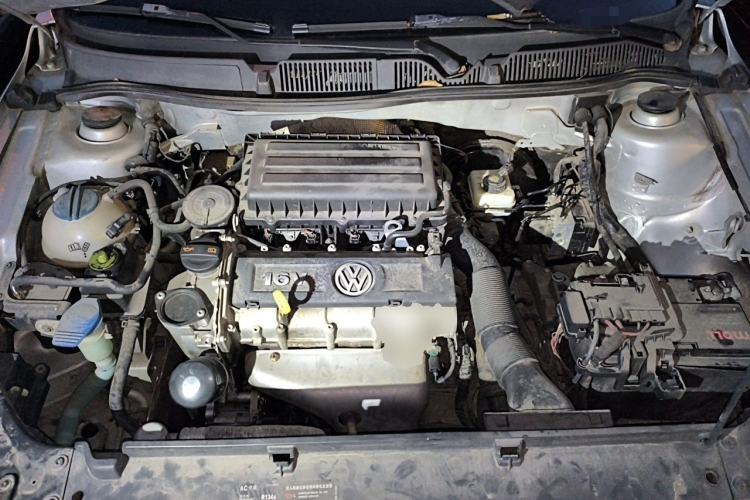 Used Volkswagen Lavida 2013 1.6L Automatic Luxury Edition Engine Bay