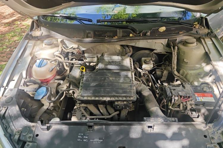 Used Volkswagen Lavida 2013 Restyled Classic 1.6L Automatic Comfort Edition Engine Bay