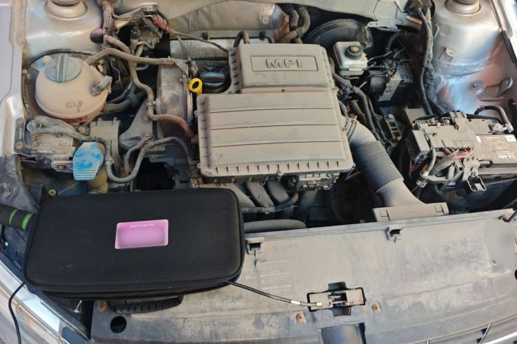 Used Volkswagen Lavida 2013 Restyled Classic 1.6L Automatic Comfort Edition Engine Bay