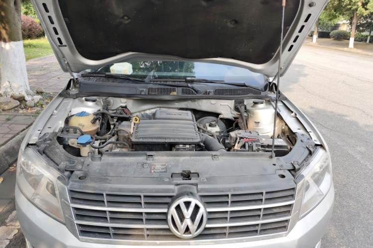 Used Volkswagen Lavida 2013 Restyled Classic 1.6L Automatic Comfort Edition Engine Bay