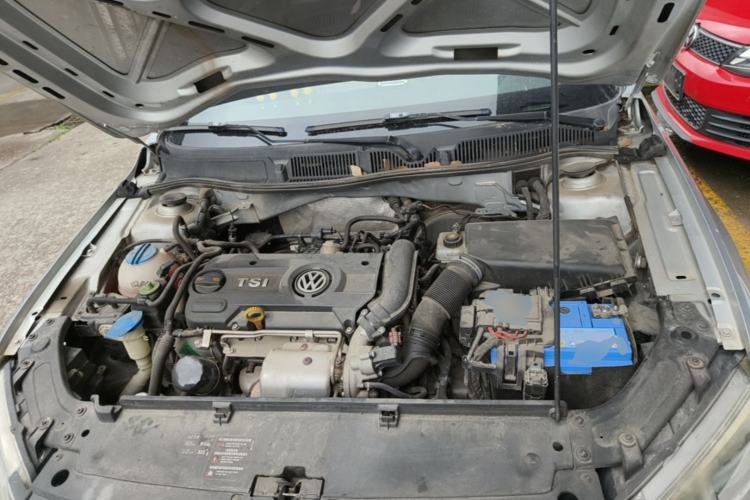 Used Volkswagen Lavida 2013 1.4TSI DSG Comfort Edition Engine Bay