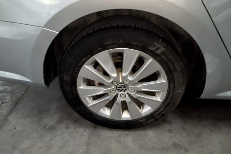 Used Volkswagen Lavida 2013 Revised Version 1.4 TSI Manual Comfort Edition Exterior 5