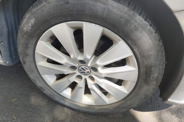 Used Volkswagen Lavida 2013 Restyled Classic 1.6L Automatic Comfort Edition Exterior 7
