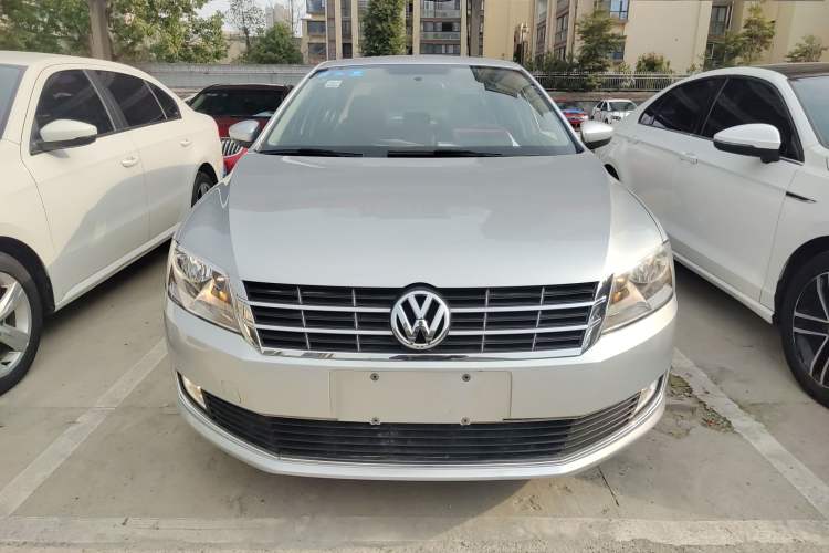 Used Volkswagen Lavida 2013 Restyled Classic 1.6L Automatic Comfort Edition Front