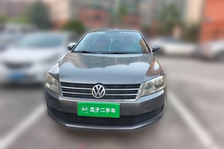 Used Volkswagen Lavida 2013 Revised Classic 1.6L Manual Fashion Edition Front
