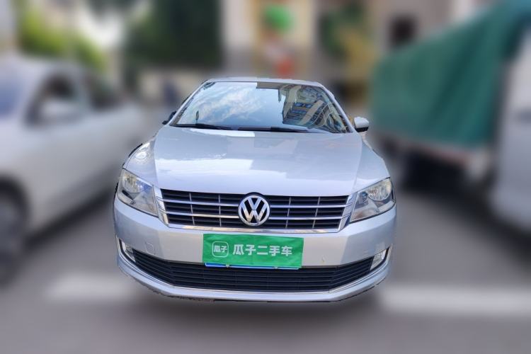 Used Volkswagen Lavida 2013 Restyled Classic 1.6L Manual Comfort Edition Front