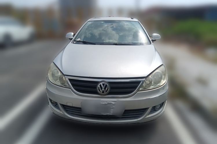 Used Volkswagen Lavida 2013 Classic 1.6L Manual Fashion Edition Front