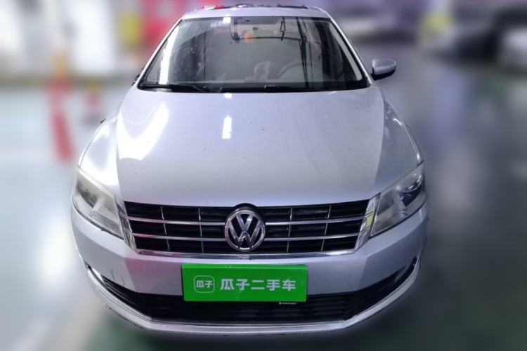 Used Volkswagen Lavida 2013 1.6L Manual Comfort Edition Front