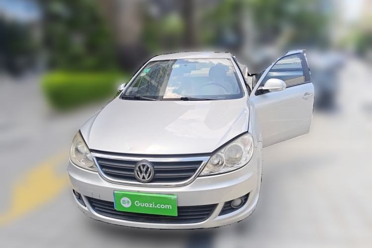 Used Volkswagen Lavida 2013 Classic 1.6L Manual Fashion Edition Front