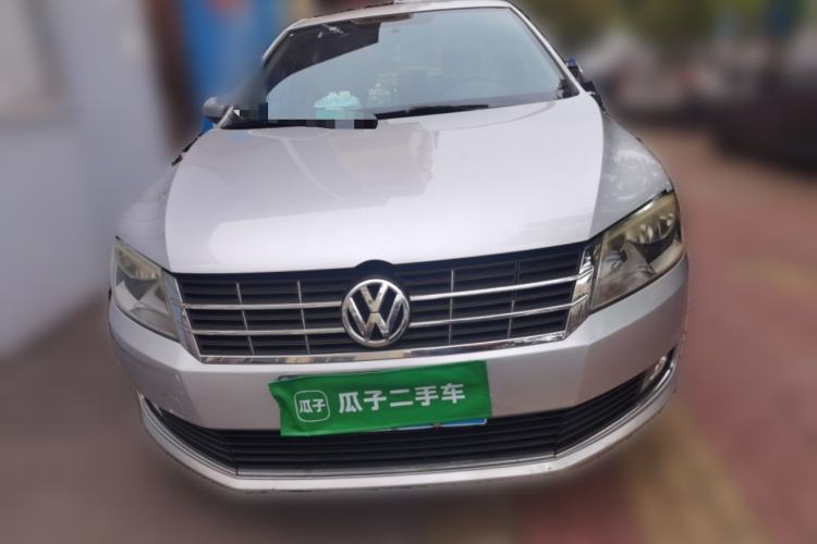 Used Volkswagen Lavida 2013 Restyled Classic 1.6L Manual Comfort Edition Front