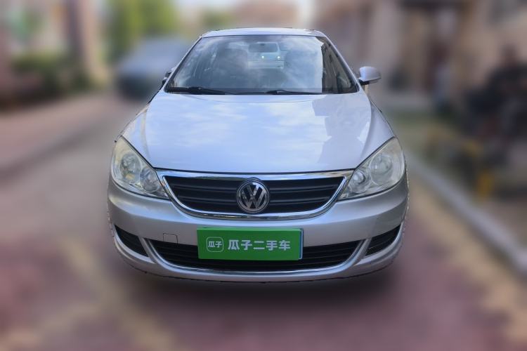 Used Volkswagen Lavida 2013 Classic 1.6L Manual Fashion Edition Front