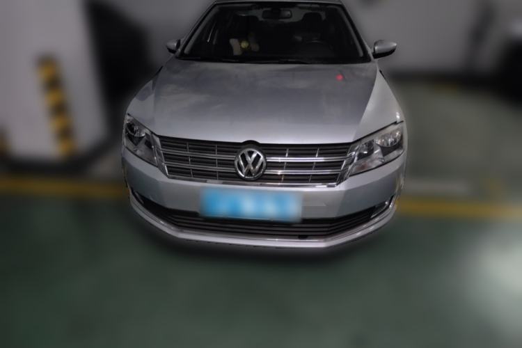 Used Volkswagen Lavida 2013 1.6L Automatic Comfort Edition Front