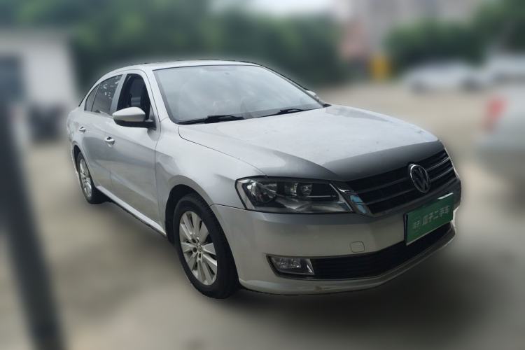 Used Volkswagen Lavida 2013 Restyled Classic 1.6L Automatic Comfort Edition Front Right 45 Deg