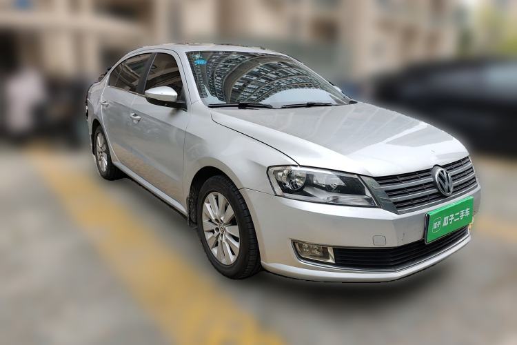 Used Volkswagen Lavida 2013 1.6L Automatic Comfort Edition Front Right 45 Deg