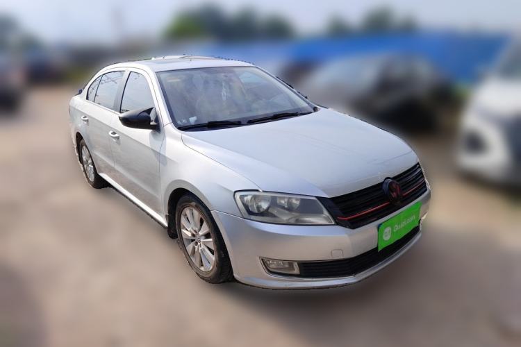 Used Volkswagen Lavida 2013 Revised Version 1.4 TSI Manual Comfort Edition Front Right 45 Deg