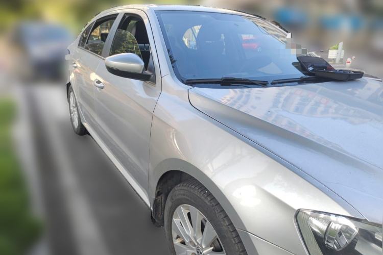 Used Volkswagen Lavida 2013 Restyled Classic 1.6L Automatic Comfort Edition Front Right 45 Deg