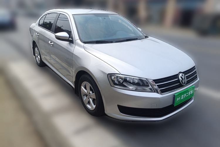 Used Volkswagen Lavida 2013 Revised Classic 1.6L Automatic Fashion Edition Front Right 45 Deg
