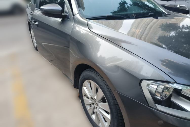 Used Volkswagen Lavida 2013 1.6L Manual Comfort Edition Front Right 45 Deg