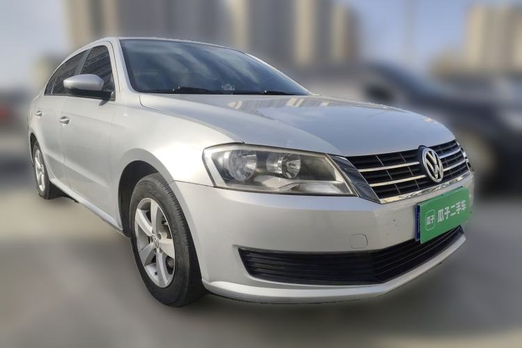 Used Volkswagen Lavida 2013 1.6L Automatic Fashion Edition Front Right 45 Deg