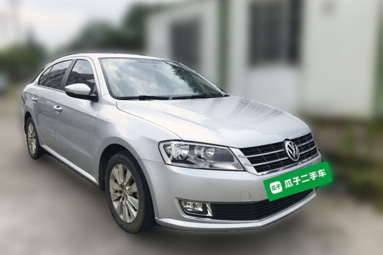Used Volkswagen Lavida 2013 Restyled Classic 1.6L Manual Comfort Edition Front Right 45 Deg