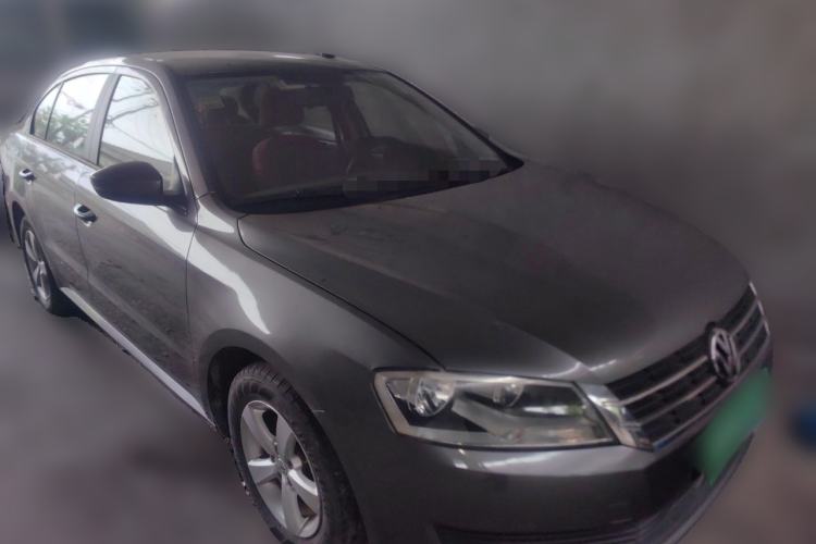 Used Volkswagen Lavida 2013 Revised Classic 1.6L Automatic Fashion Edition Front Right 45 Deg