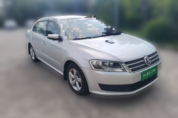 Used Volkswagen Lavida 2013 Revised Classic 1.6L Automatic Fashion Edition Front Right 45 Deg