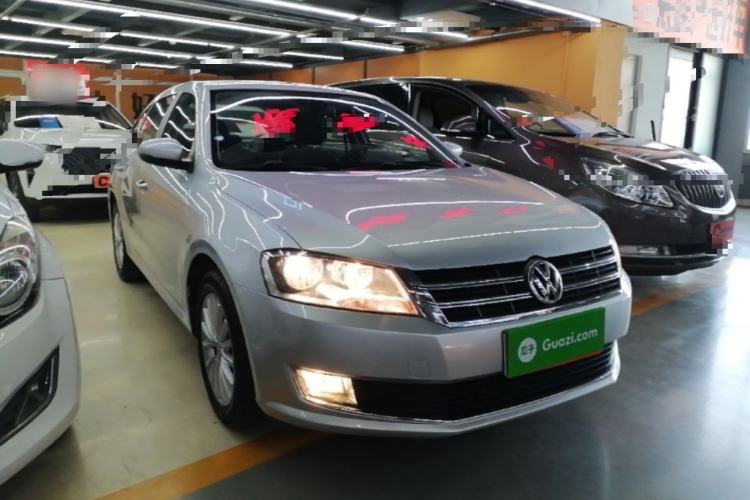 Used Volkswagen Lavida 2013 Revised Version 1.6L Automatic Luxury Edition Front Right 45 Deg