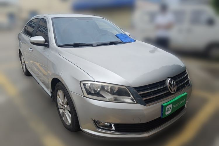 Used Volkswagen Lavida 2013 1.6L Manual Comfort Edition Front Right 45 Deg