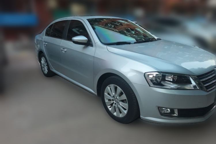 Used Volkswagen Lavida 2013 Restyled Classic 1.6L Automatic Comfort Edition Front Right 45 Deg