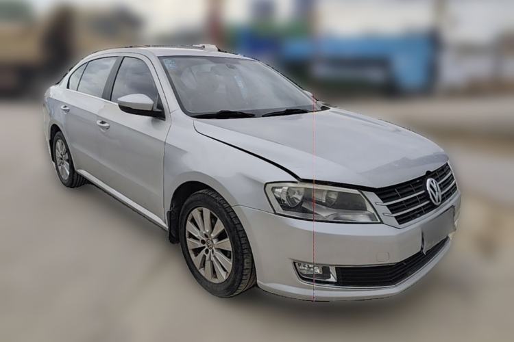 Used Volkswagen Lavida 2013 Revised Version 1.6L Automatic Luxury Edition Front Right 45 Deg