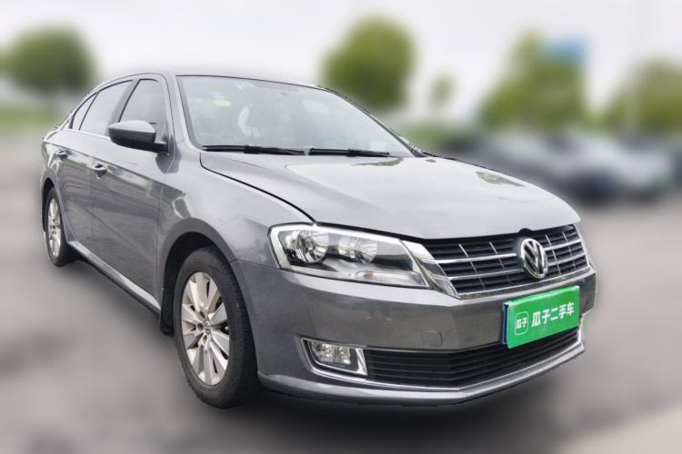 Used Volkswagen Lavida 2013 Restyled Classic 1.6L Automatic Comfort Edition Front Right 45 Deg