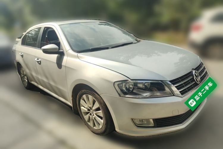 Used Volkswagen Lavida 2013 1.4TSI DSG Comfort Edition Front Right 45 Deg