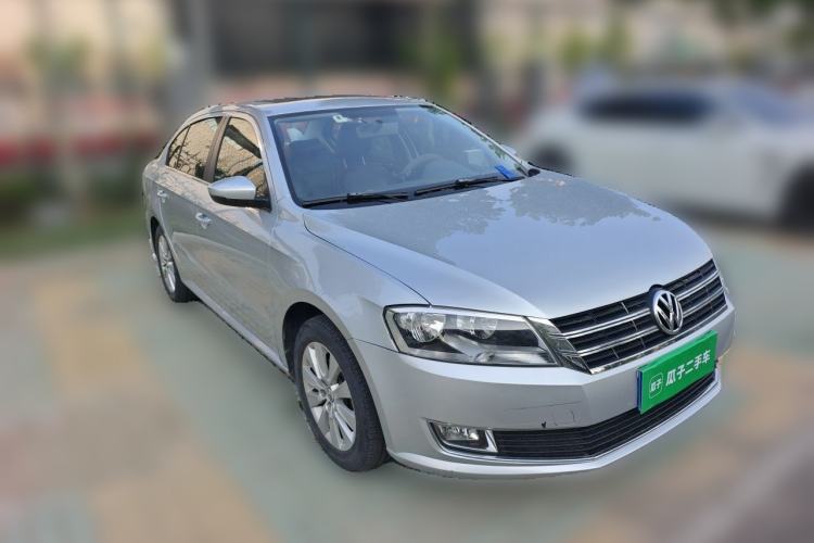Used Volkswagen Lavida 2013 1.6L Automatic Comfort Edition Front Right 45 Deg