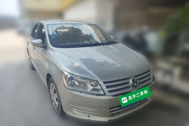 Used Volkswagen Lavida 2013 Revised Classic 1.6L Automatic Fashion Edition Front Right 45 Deg