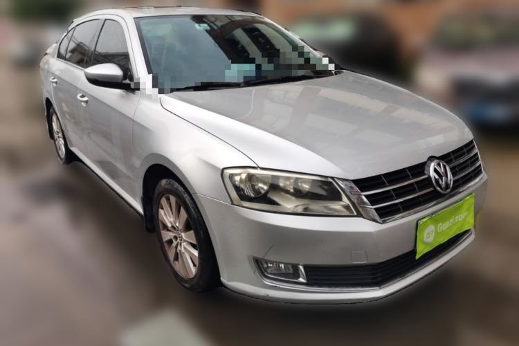 Used Volkswagen Lavida 2013 Revised Version 1.4 TSI DSG Comfort Edition Front Right 45 Deg