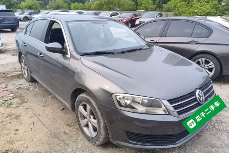 Used Volkswagen Lavida 2013 Revised Classic 1.6L Manual Fashion Edition Front Right 45 Deg