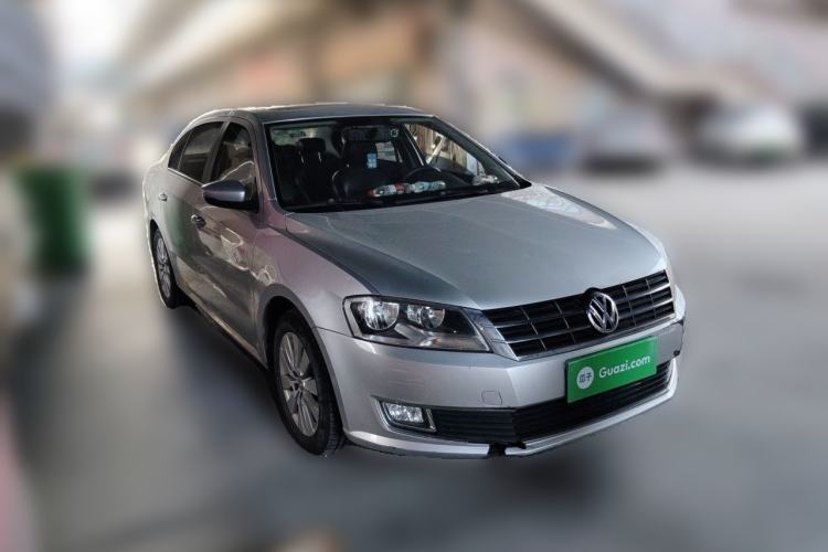Used Volkswagen Lavida 2013 Restyled Classic 1.6L Manual Comfort Edition Front Right 45 Deg