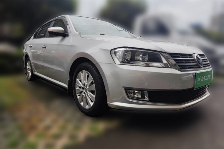 Used Volkswagen Lavida 2013 1.6L Automatic Comfort Edition Front Right 45 Deg
