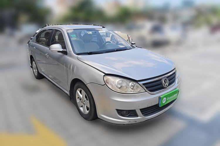 Used Volkswagen Lavida 2013 Classic 1.6L Manual Fashion Edition Front Right 45 Deg