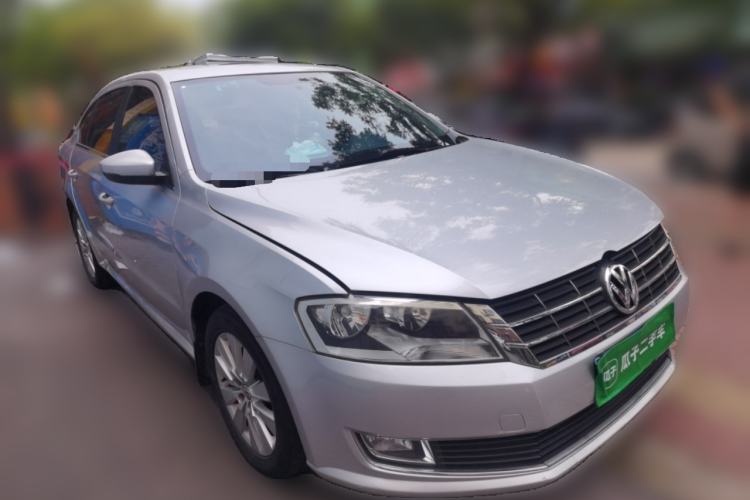 Used Volkswagen Lavida 2013 Restyled Classic 1.6L Manual Comfort Edition Front Right 45 Deg