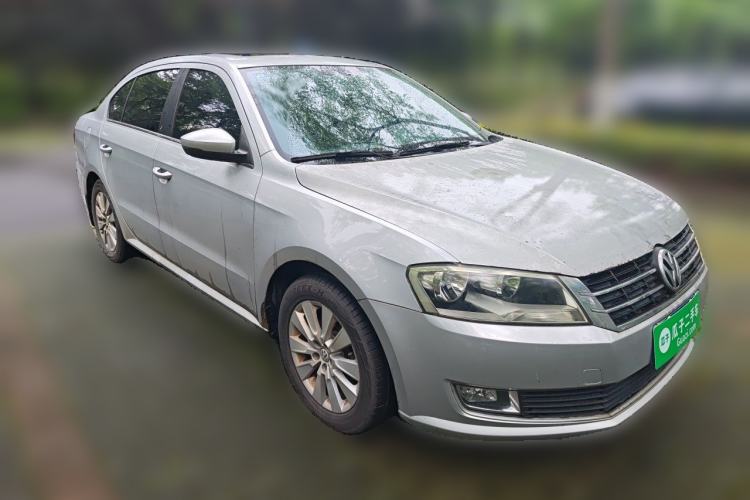 Used Volkswagen Lavida 2013 Restyled Classic 1.6L Automatic Comfort Edition Front Right 45 Deg
