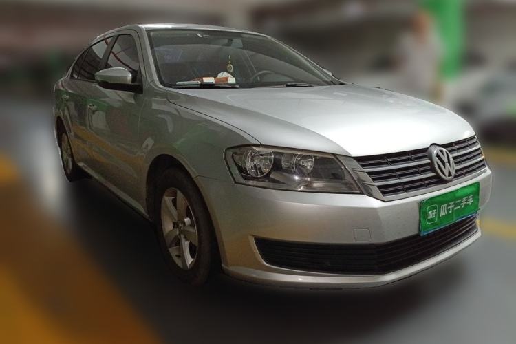 Used Volkswagen Lavida 2013 Revised Classic 1.6L Automatic Fashion Edition Front Right 45 Deg