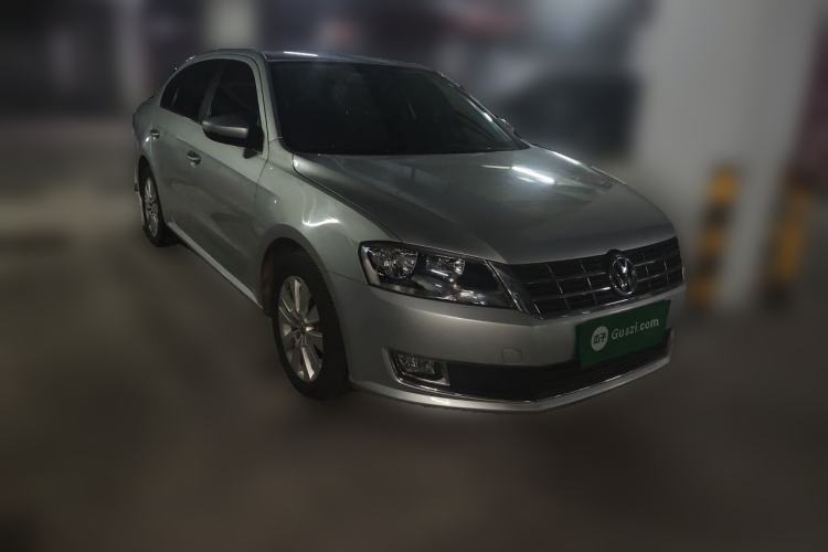 Used Volkswagen Lavida 2013 Restyled Classic 1.6L Automatic Comfort Edition Front Right 45 Deg