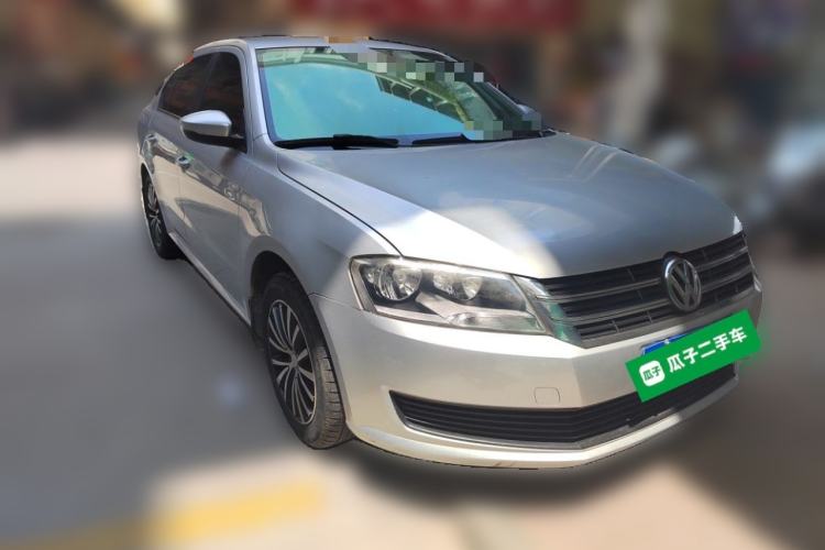 Used Volkswagen Lavida 2013 Revised Classic 1.6L Automatic Fashion Edition Front Right 45 Deg