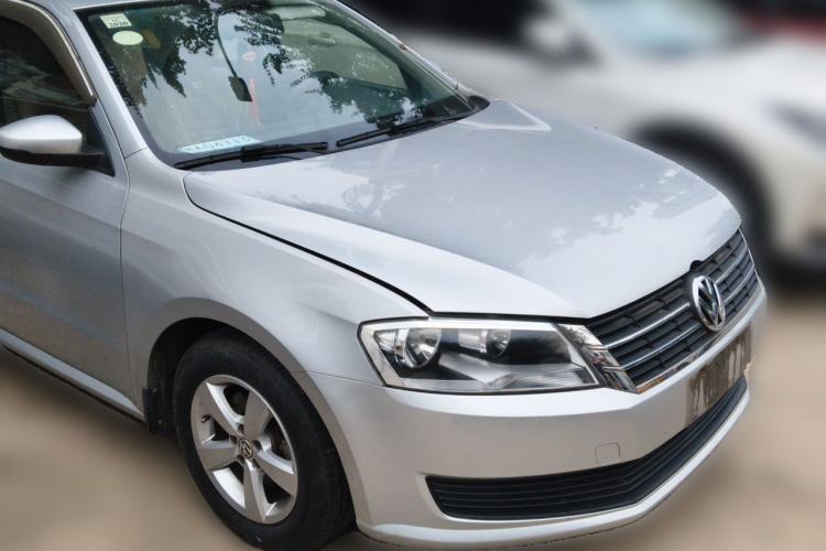 Used Volkswagen Lavida 2013 Revised Classic 1.6L Automatic Fashion Edition Front Right 45 Deg