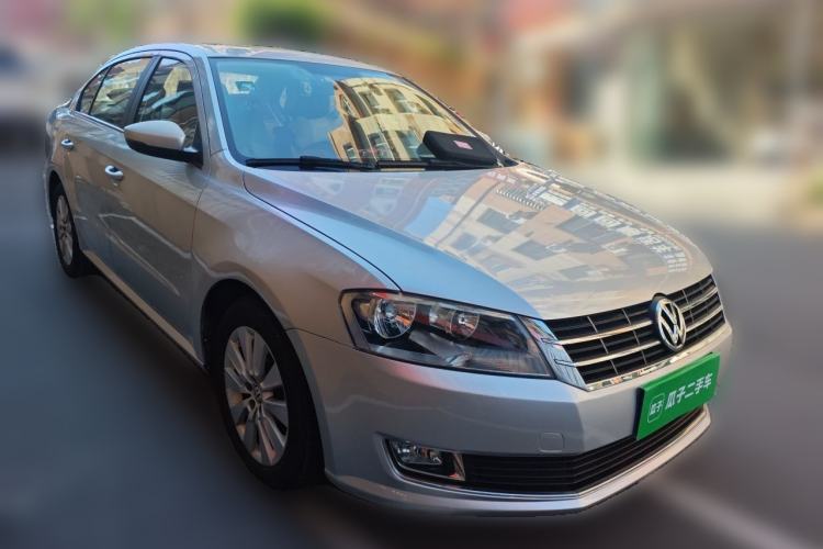 Used Volkswagen Lavida 2013 Restyled Classic 1.6L Automatic Comfort Edition Front Right 45 Deg