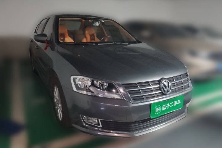 Used Volkswagen Lavida 2013 1.6L Automatic Comfort Edition Front Right 45 Deg
